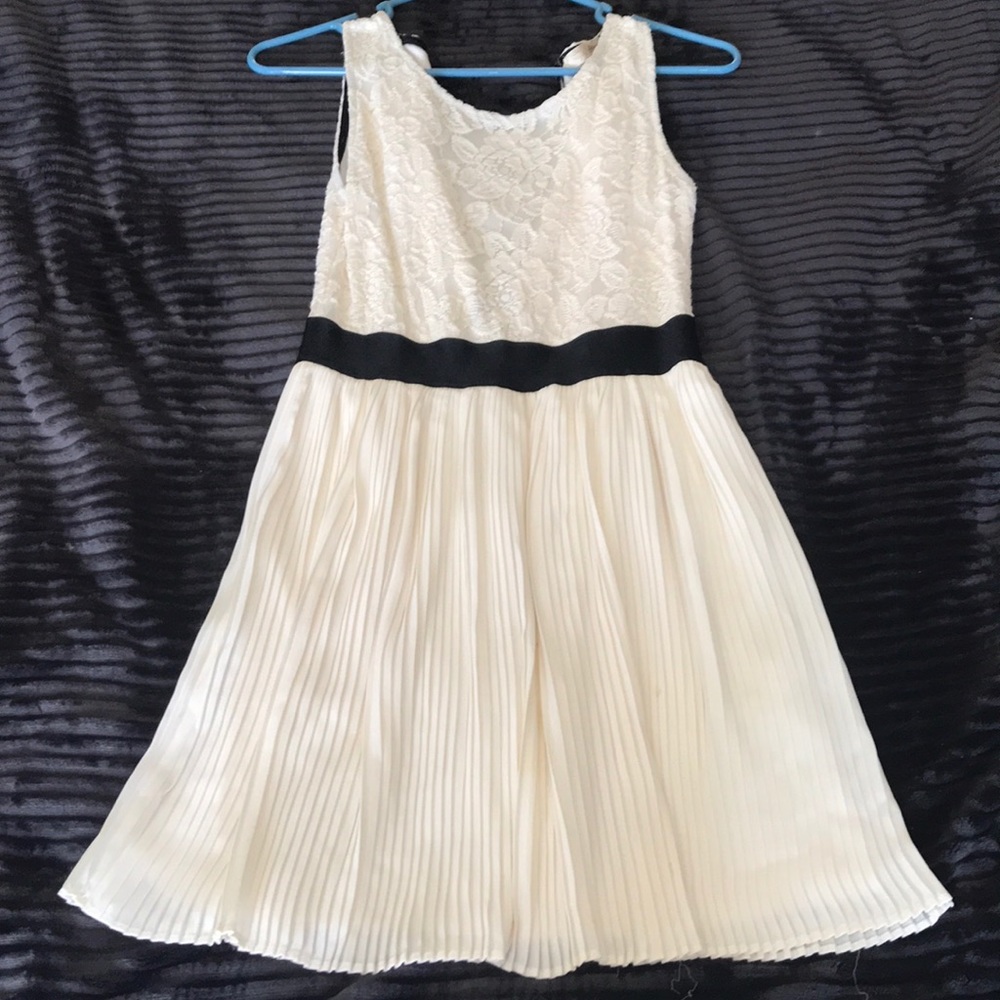 White party/dance dress